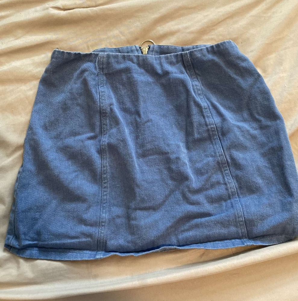 Zip up skirt